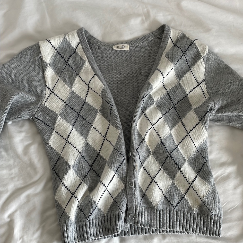 Brandy Melville Gray and White Argyle Cardigan